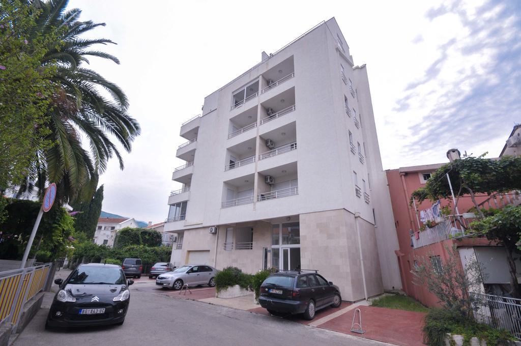 City & Sea Apartments Budva Exterior photo